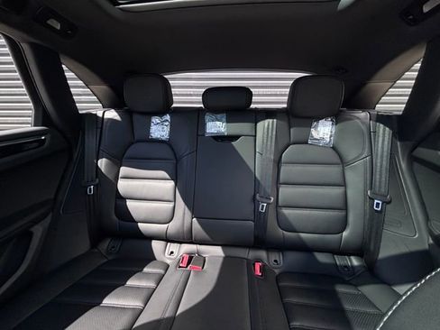 New 2026 Porsche Macan image 24