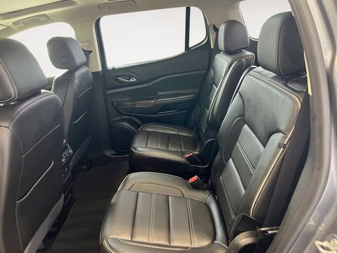 Used 2021 GMC Acadia Denali w/ Denali Ultimate Package AWD/4WD image 11