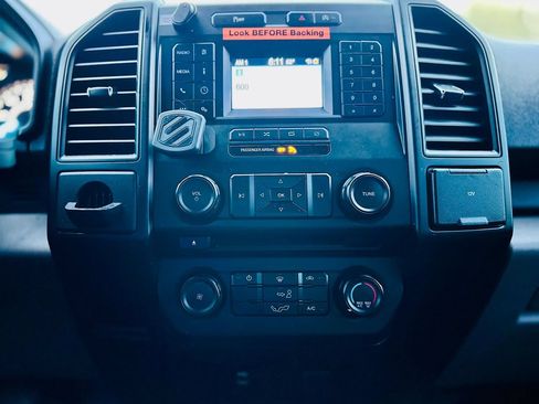 Used 2018 Ford F150 XL w/ Equipment Group 101A Mid RWD image 17