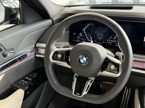 Used 2025 BMW 740i xDrive w/ Executive Package image 11