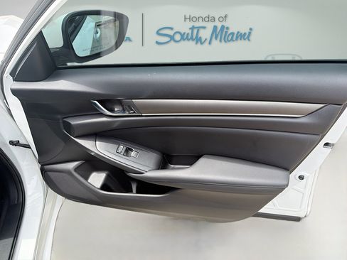 Used 2020 Honda Accord LX image 32