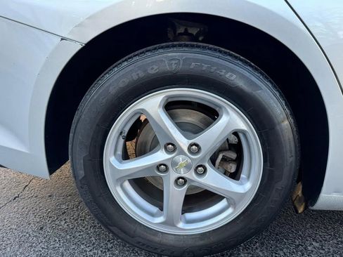 Used 2017 Chevrolet Malibu LS w/ LPO, Convenience Package 2 image 14