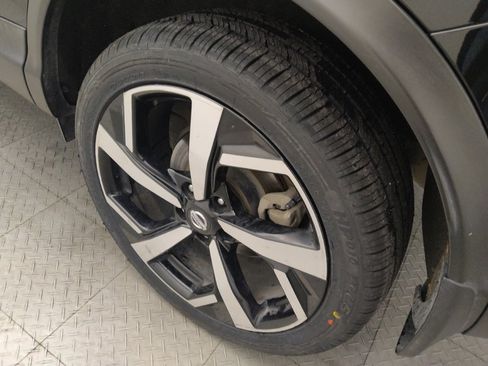 Used 2020 Nissan Rogue Sport SL w/ Premium Package image 31