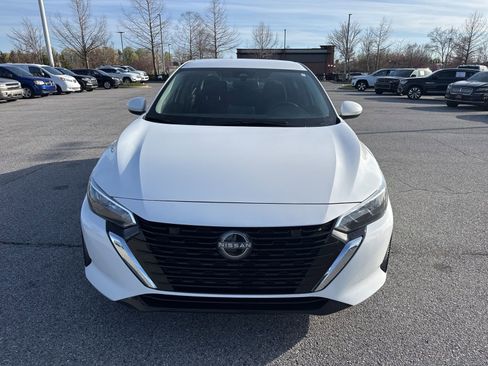 Used 2025 Nissan Sentra SV w/ All-Weather Package image 2
