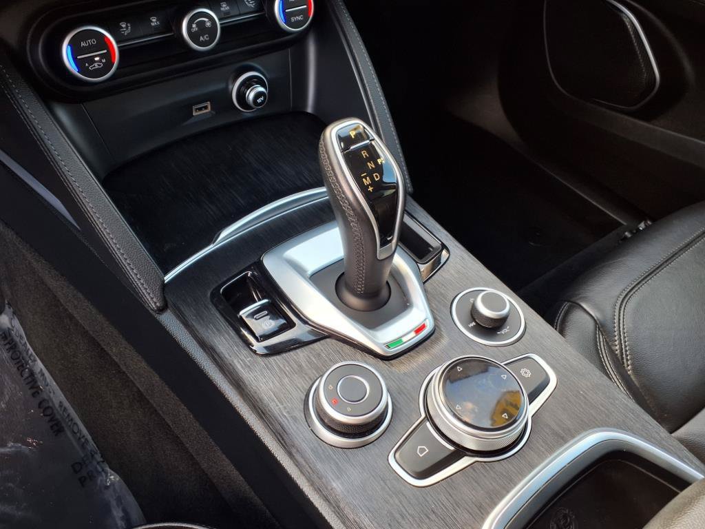 Used 2021 Alfa Romeo Stelvio Sprint AWD/4WD image 10