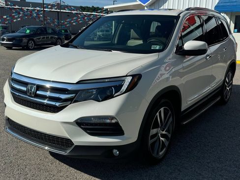Used 2017 Honda Pilot Elite image 3