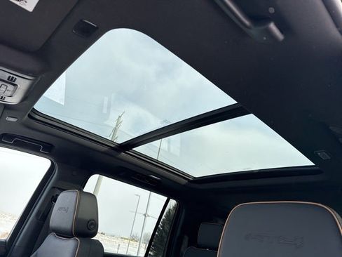 Used 2024 GMC Yukon XL AT4 w/ AT4 Premium Plus Package image 25