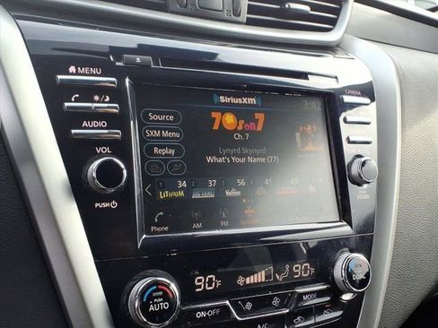 Used 2021 Nissan Murano SV image 11