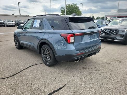Certified 2025 Ford Explorer ST AWD/4WD image 3