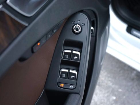 Used 2015 Audi A4 2.0T Premium Plus w/ Technology Package image 12