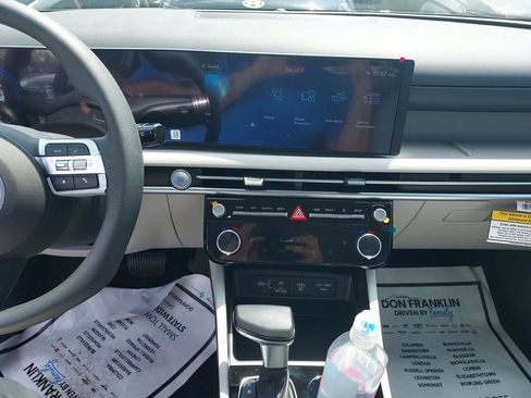 New 2026 Hyundai Tucson SEL AWD/4WD image 17