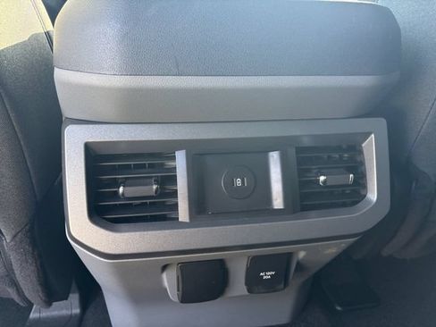 Used 2023 Ford F350 XLT AWD/4WD image 20