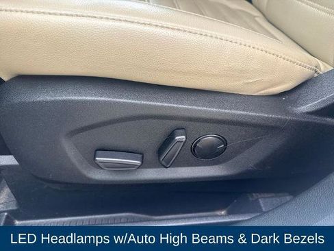 Certified 2024 Ford Edge SEL AWD/4WD image 12