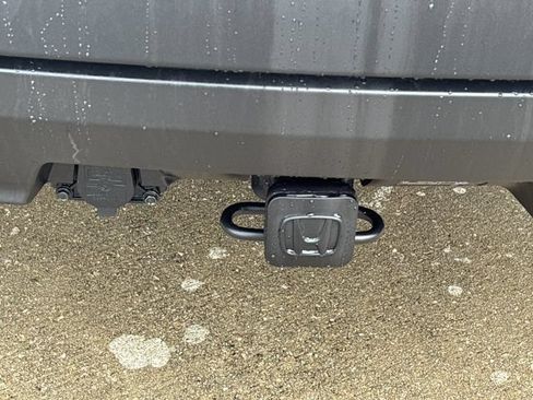 Used 2025 Honda Passport Black Edition image 8