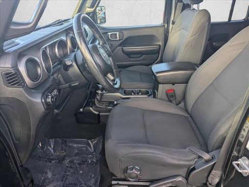 Used 2018 Jeep Wrangler Unlimited Sport S AWD/4WD image 15