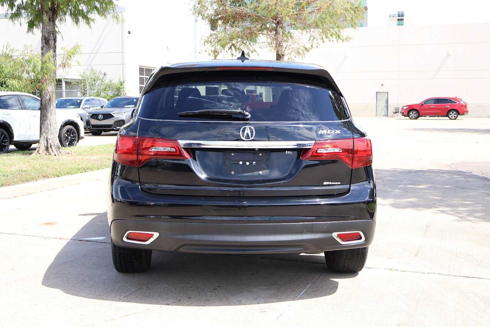 Used 2015 Acura MDX w/ Tech & Entertainment Pkg AWD/4WD image 5