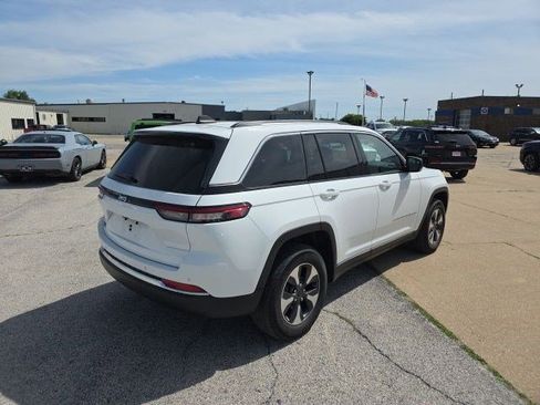 Certified 2022 Jeep Grand Cherokee Limited 4xe AWD/4WD image 8