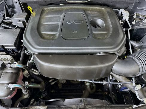 Used 2021 Jeep Grand Cherokee Limited AWD/4WD image 36