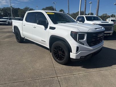 Used 2023 GMC Sierra 1500 Elevation