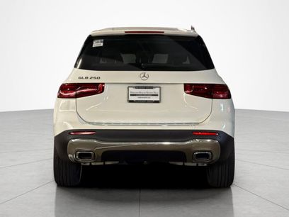 New 2026 Mercedes-Benz GLB 250