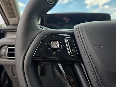 New 2025 Lincoln Aviator 2WD w/ Equipment Group 101A image 26