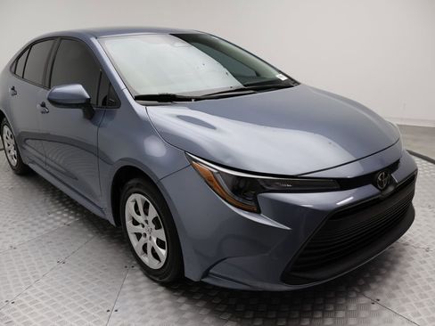 Certified 2025 Toyota Corolla LE w/ Convenience Package image 6
