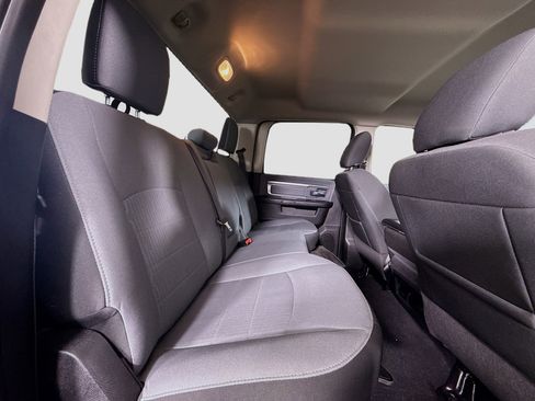 Used 2022 RAM 1500 Classic SLT image 26