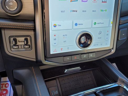 Used 2023 Ford Expedition Max Platinum image 26