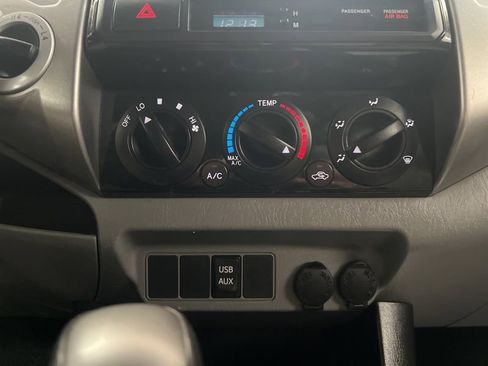 Used 2014 Toyota Tacoma 4x4 Access Cab image 22