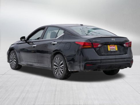 Certified 2023 Nissan Altima 2.5 SV image 5