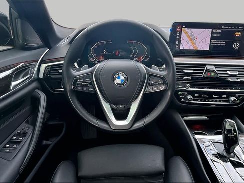 Used 2023 BMW 530i xDrive w/ Premium Package AWD/4WD image 5