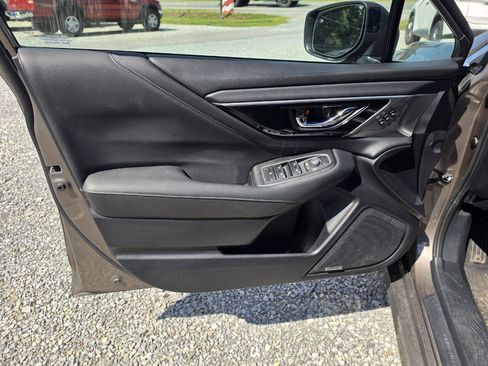 Used 2022 Subaru Legacy Limited AWD/4WD image 7
