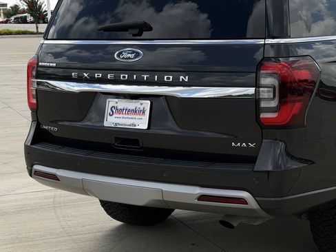 Used 2024 Ford Expedition Max Limited RWD image 6
