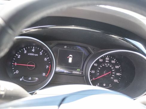 Used 2015 Kia Sedona SX FWD image 28