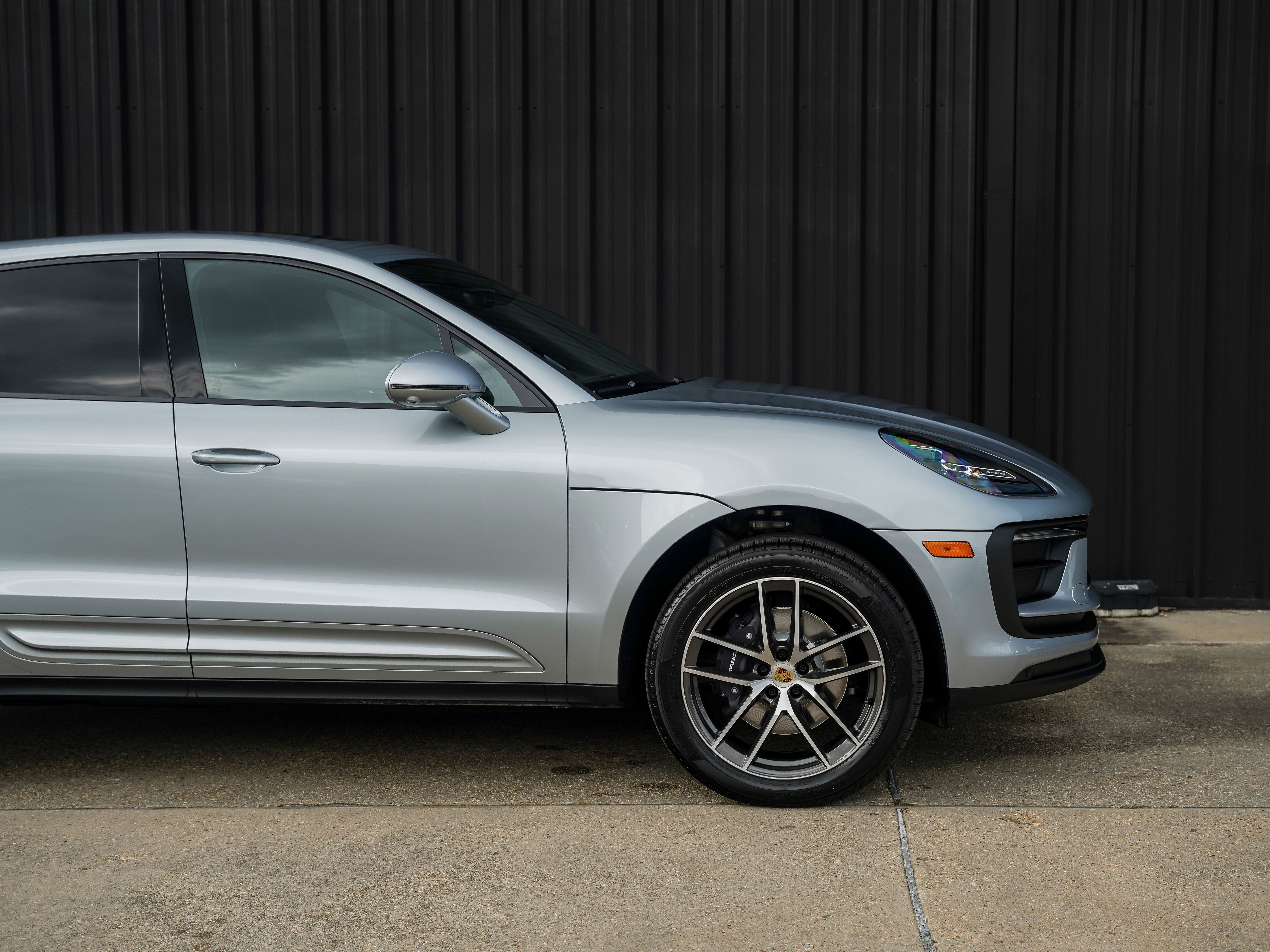 Certified 2026 Porsche Macan AWD/4WD image 15