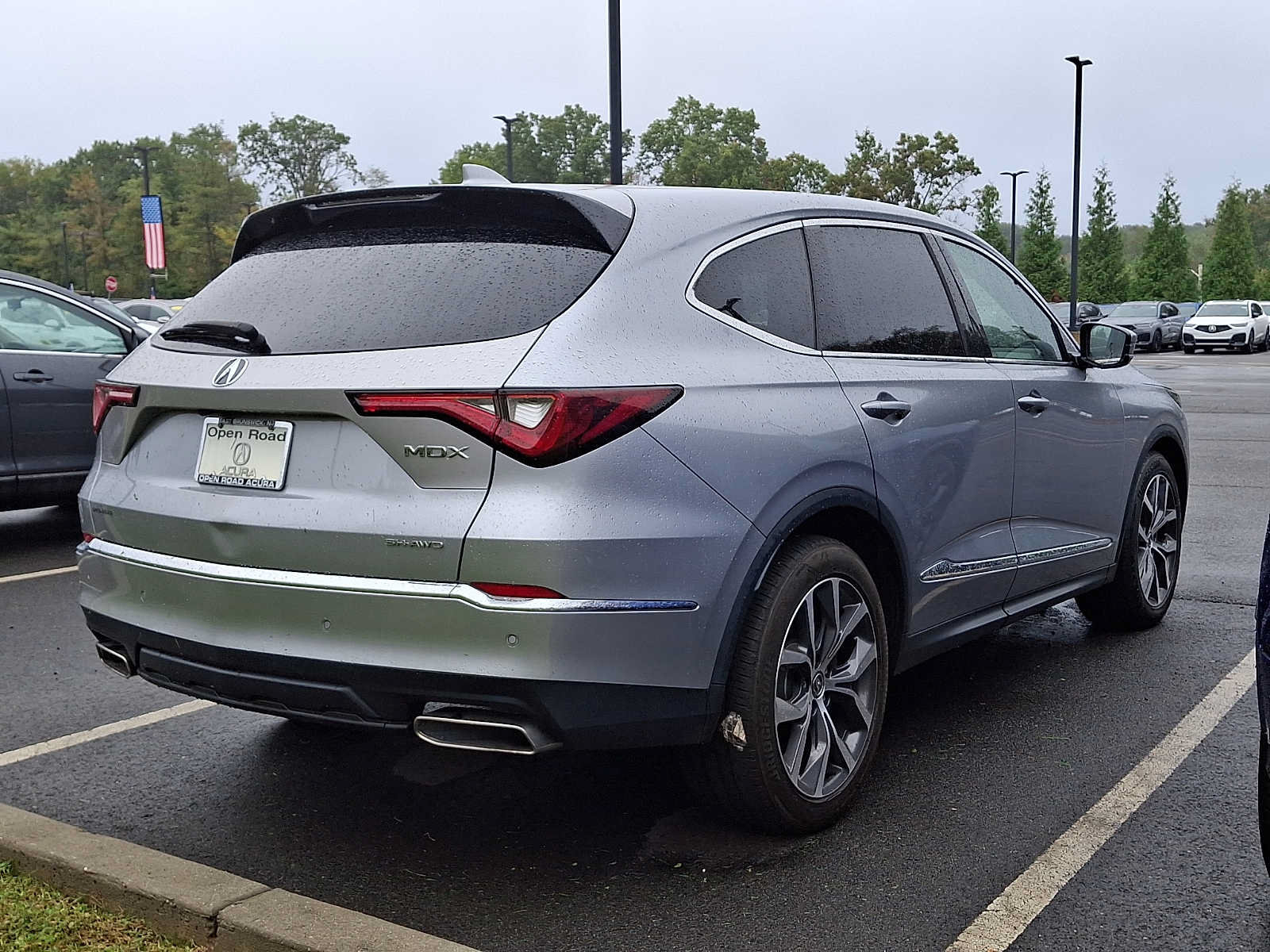 Used 2024 Acura MDX w/ Technology Package AWD/4WD image 4