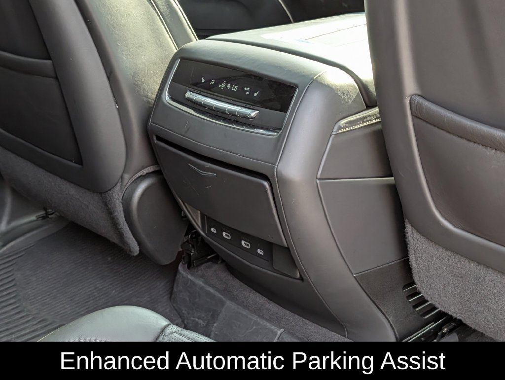 Used 2022 Cadillac Escalade Premium Luxury Platinum w/ Heavy-Duty Trailer Package AWD/4WD image 36