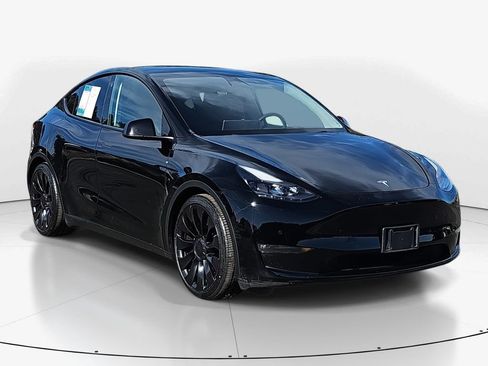 Used 2022 Tesla Model Y Performance image 2