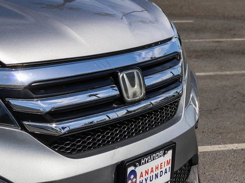 Used 2017 Honda Pilot Touring image 5