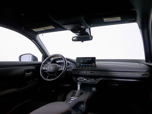 Used 2024 Honda HR-V Sport image 14