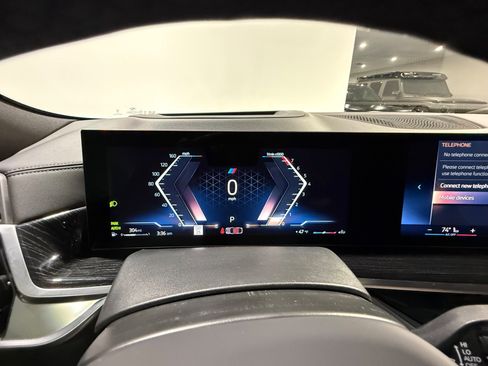 Used 2024 BMW X6 xDrive40i w/ Executive Package image 45