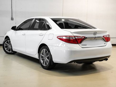 Used 2015 Toyota Camry SE FWD image 10