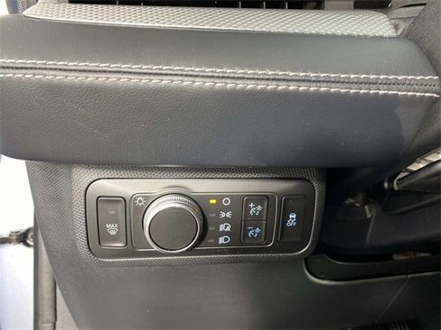 Used 2022 Ford Mustang Mach-E Select image 14