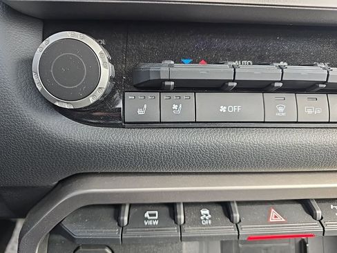 Used 2024 Toyota Tundra Limited w/ TRD Off-Road Package image 22