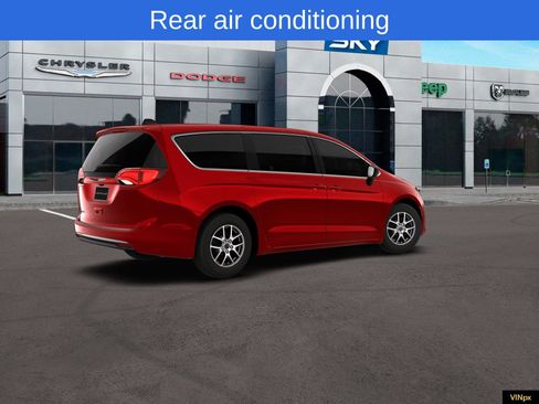 New 2026 Chrysler Voyager LX image 6