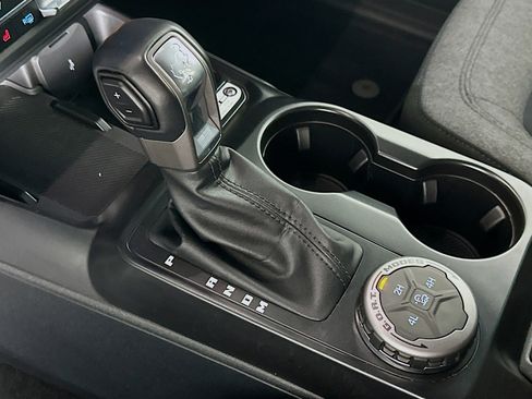 Used 2025 Ford Bronco Big Bend image 25