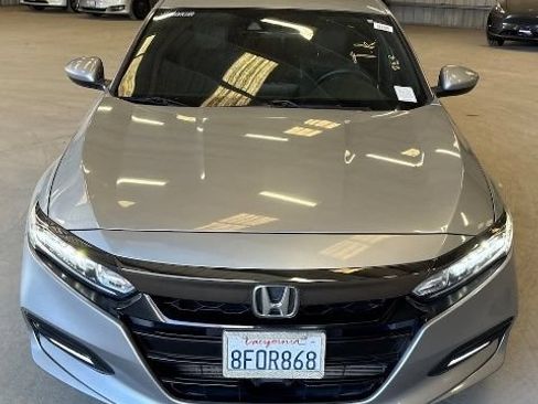 Used 2018 Honda Accord Sport image 2