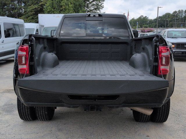 Used 2023 RAM 3500 Limited AWD/4WD image 13