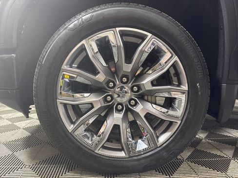 Used 2024 GMC Sierra 1500 Denali w/ Denali Reserve Package image 8