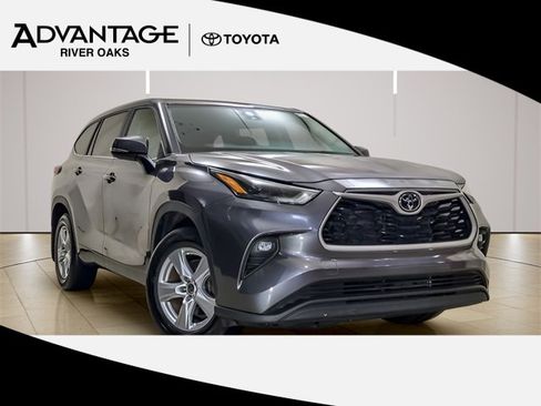 Certified 2024 Toyota Highlander LE image 1